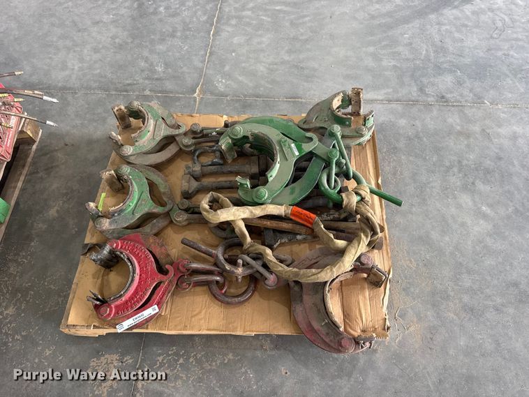 image for item EW4642 Approximately 6 pipe lifting clamps