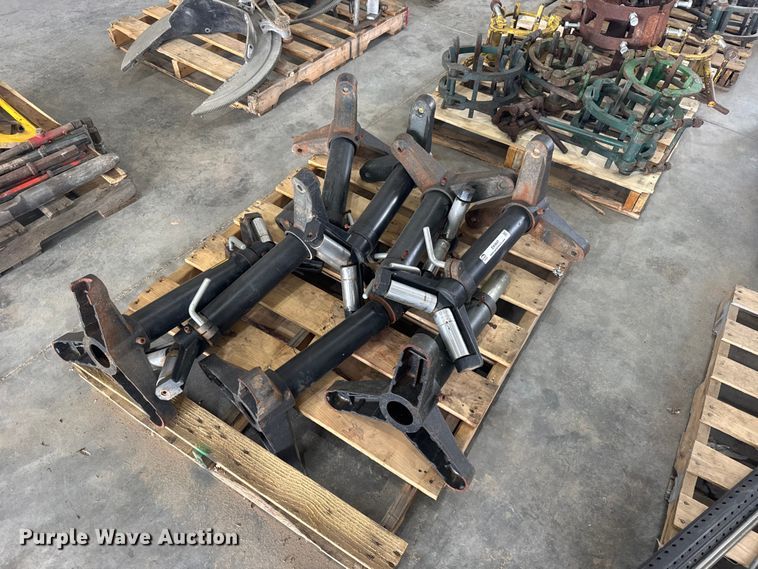 (8) pipe roller jack stands