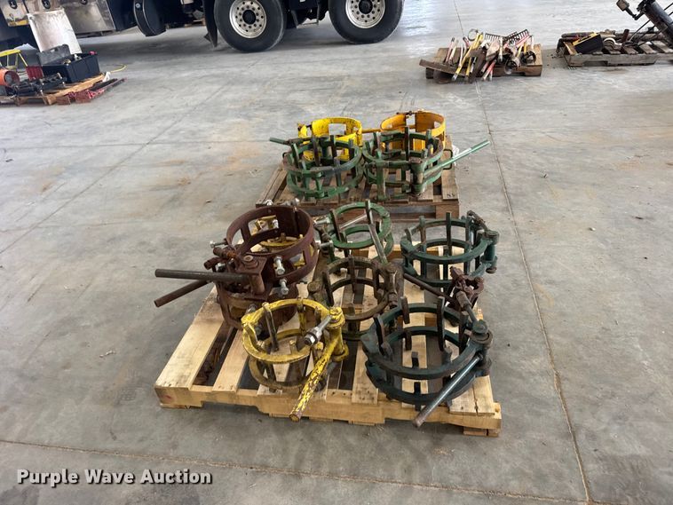 image for item EW4648 Pipe clamps
