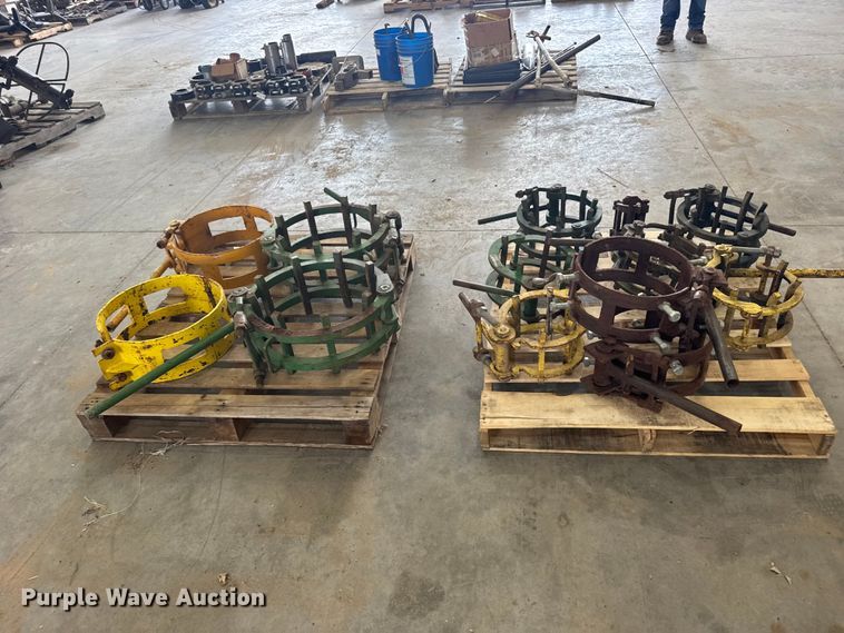 image for item EW4648 Pipe clamps