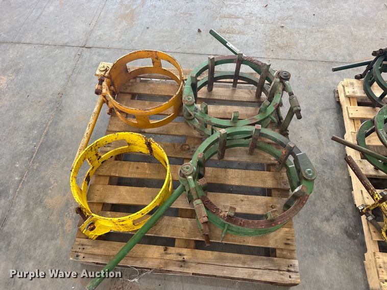 image for item EW4648 Pipe clamps