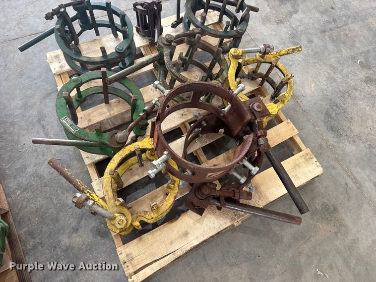 image for item EW4648 Pipe clamps