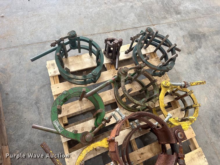 image for item EW4648 Pipe clamps