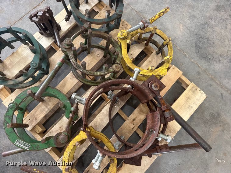 image for item EW4648 Pipe clamps