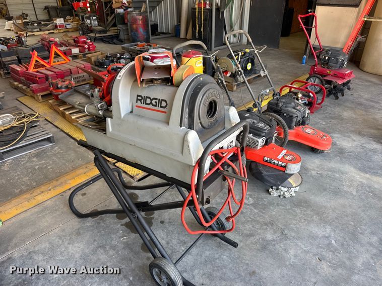 image for item EW4659 Ridgid 1822-1 pipe threader