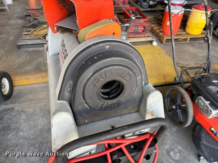 image for item EW4659 Ridgid 1822-1 pipe threader