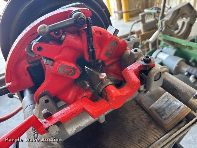 image for item EW4659 Ridgid 1822-1 pipe threader