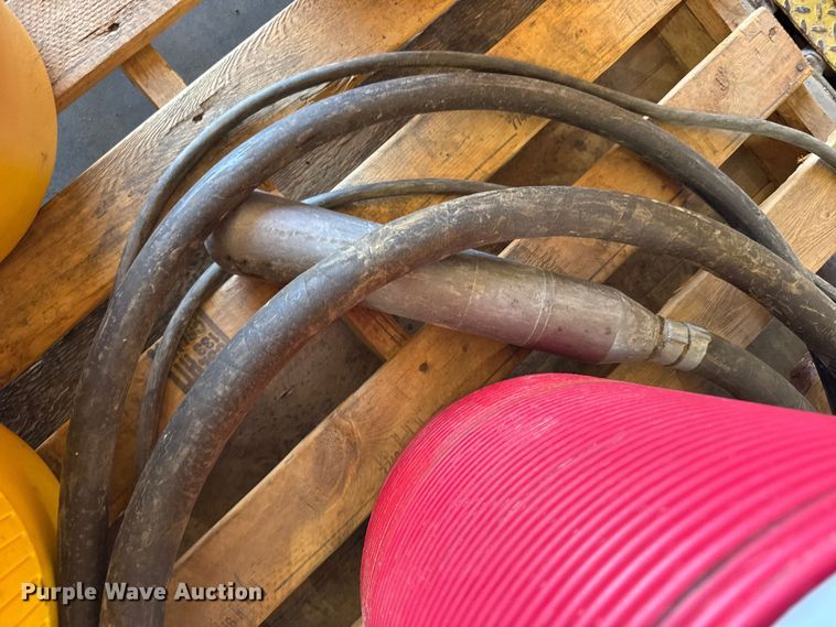 image for item EW4665 Concrete vibrator