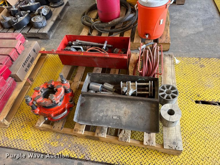 image for item EW4667 Ridgid pipe threader