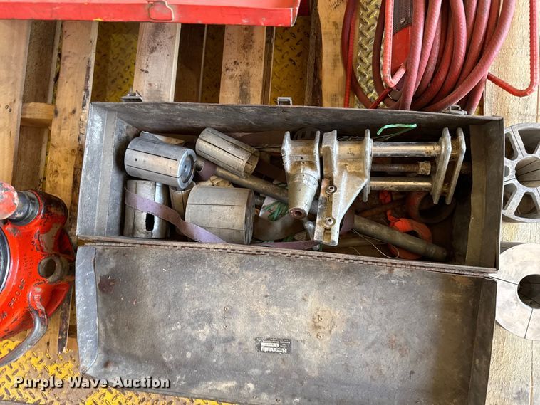 image for item EW4667 Ridgid pipe threader