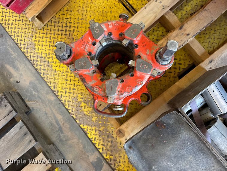 image for item EW4667 Ridgid pipe threader