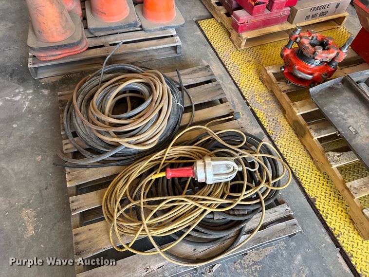image for item EW4667 Ridgid pipe threader