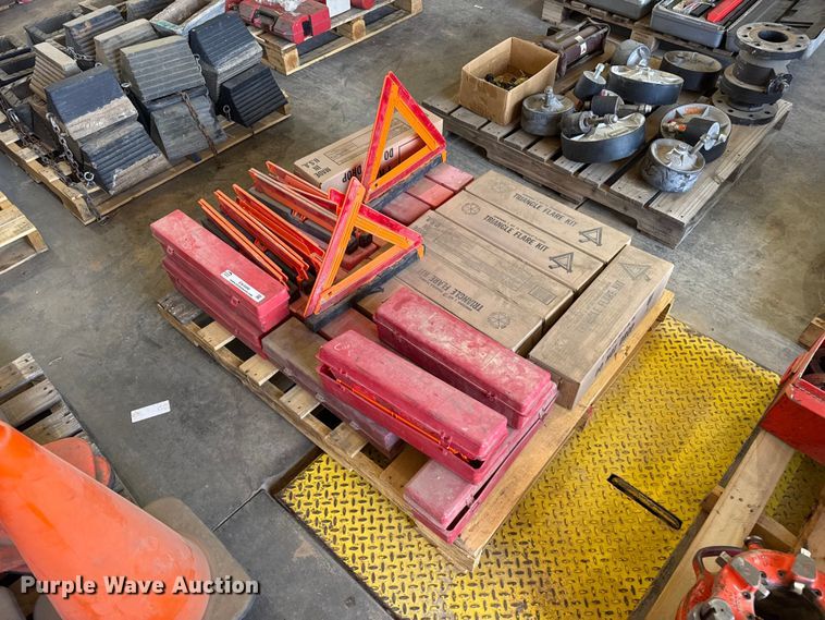 image for item EW4668 Road safety equipment
