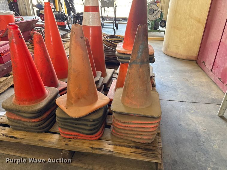 image for item EW4668 Road safety equipment