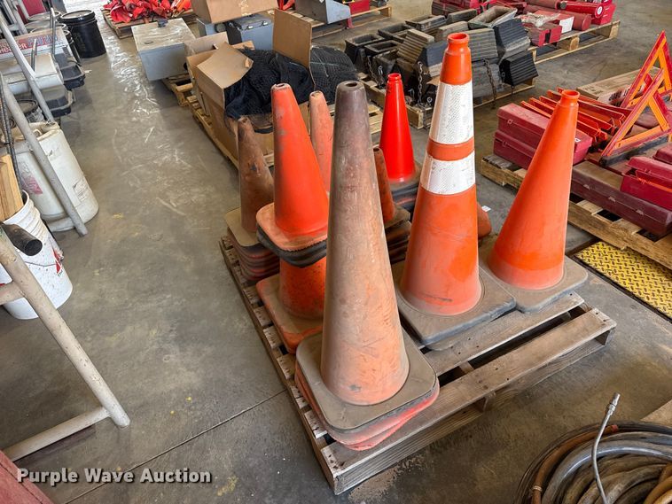 image for item EW4668 Road safety equipment