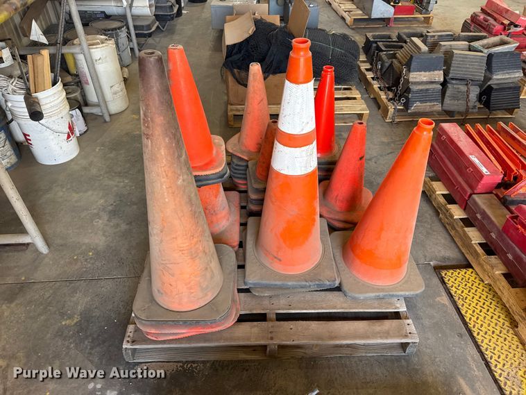 image for item EW4668 Road safety equipment