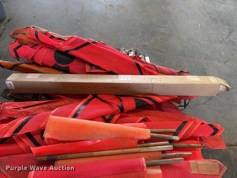 image for item EW4668 Road safety equipment