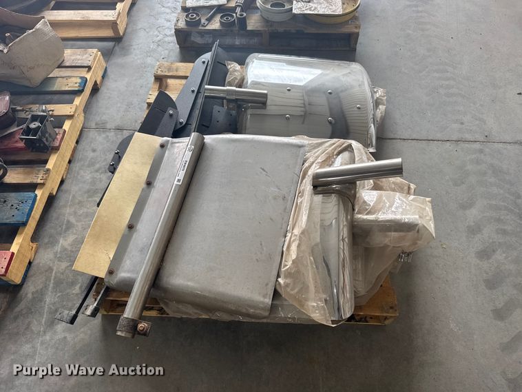 image for item EW4670 Truck parts