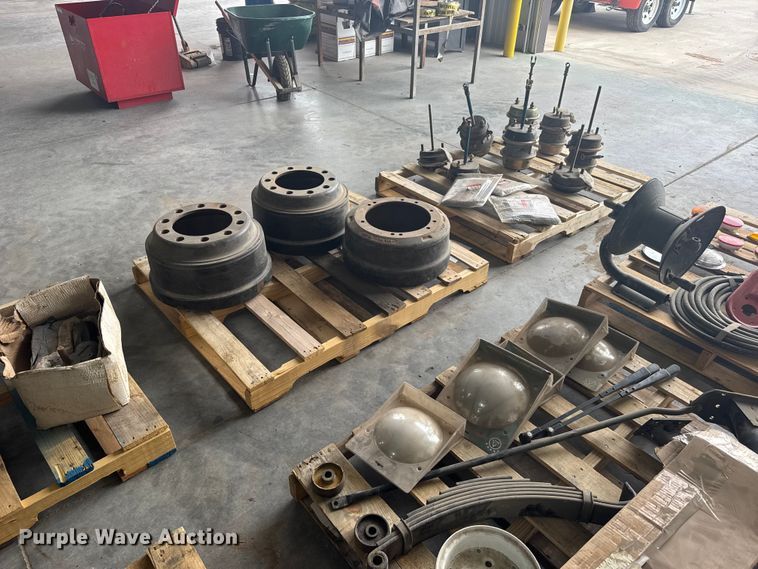 image for item EW4670 Truck parts