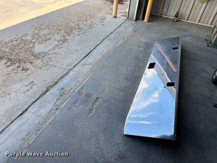 image for item EW4670 Truck parts
