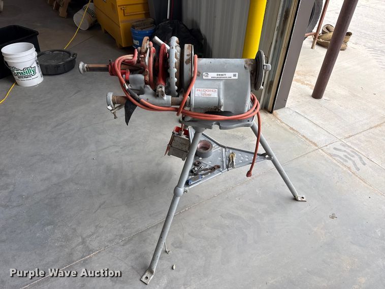 image for item EW4677 Ridgid 300 pipe threader