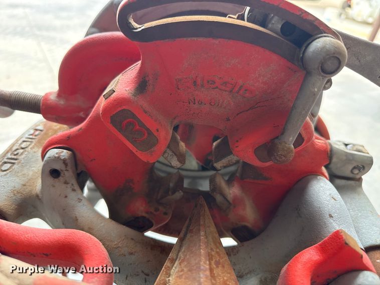 image for item EW4677 Ridgid 300 pipe threader