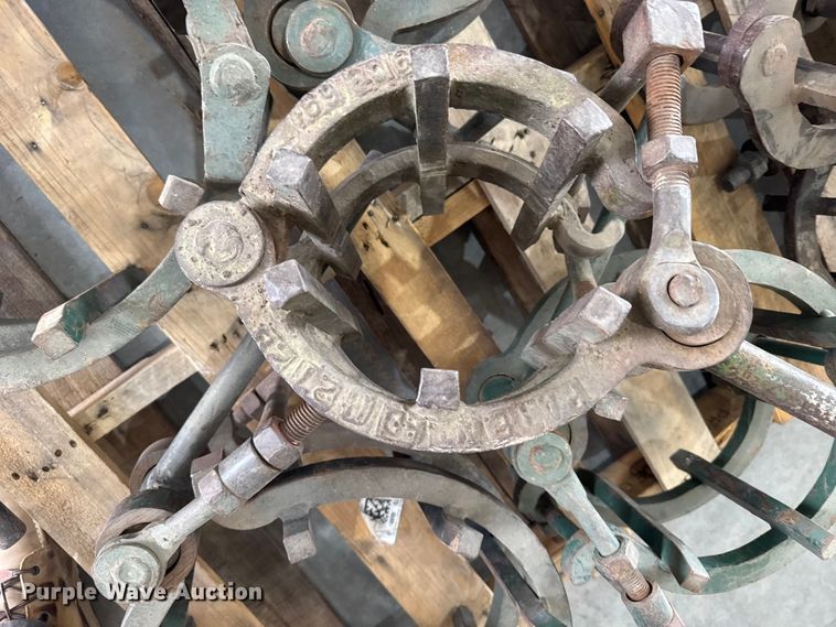image for item EW4678 Pipe clamps