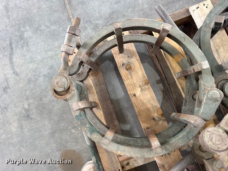 image for item EW4678 Pipe clamps