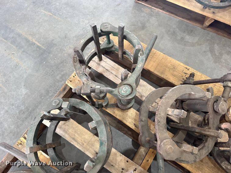 image for item EW4678 Pipe clamps