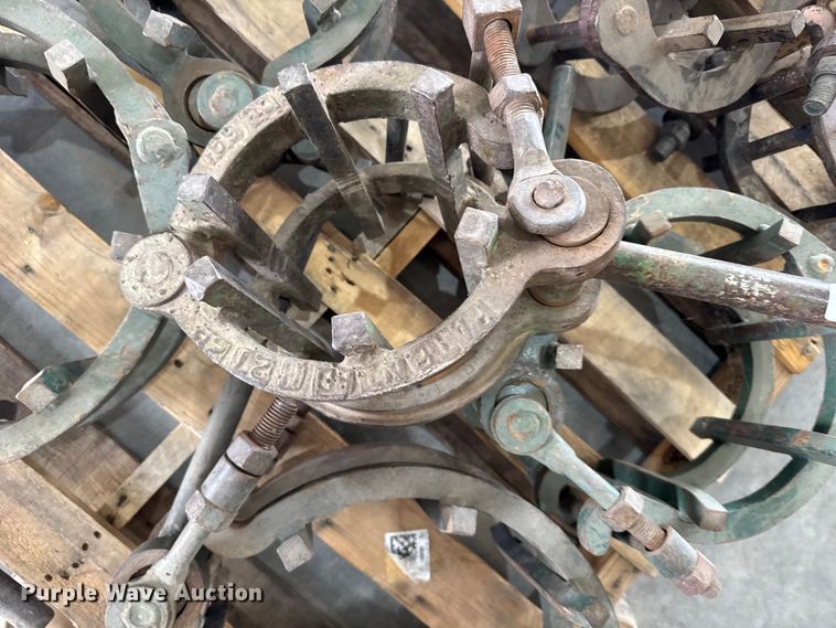 image for item EW4678 Pipe clamps