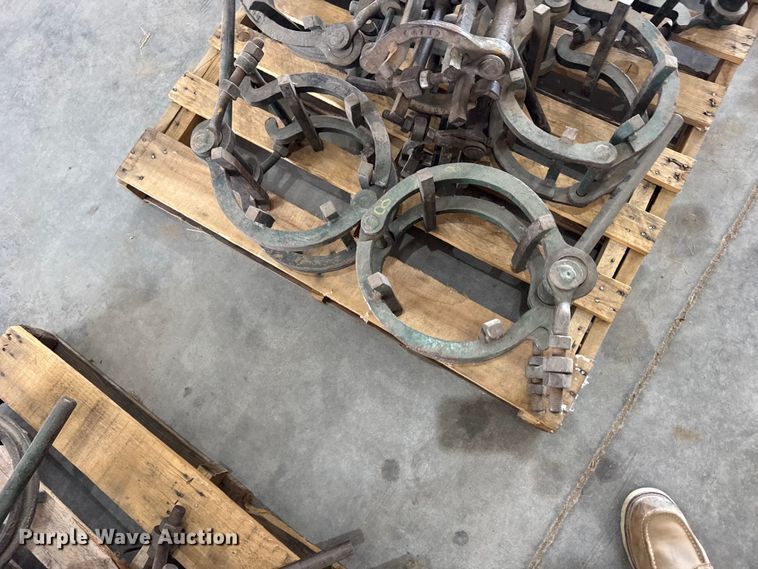 image for item EW4678 Pipe clamps