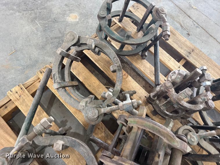 image for item EW4678 Pipe clamps
