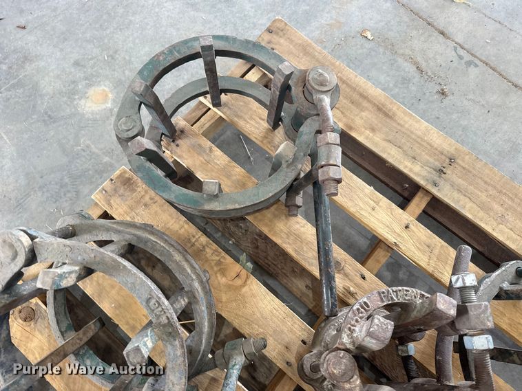 image for item EW4678 Pipe clamps