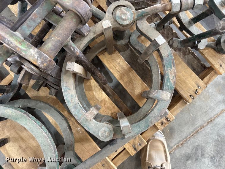 image for item EW4678 Pipe clamps