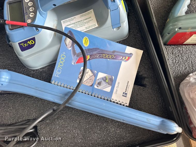 image for item EW4680 (2) Radiodetection RD7000+ locator