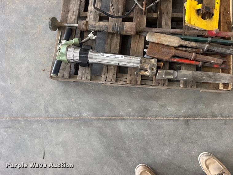 image for item EW4681 Tools