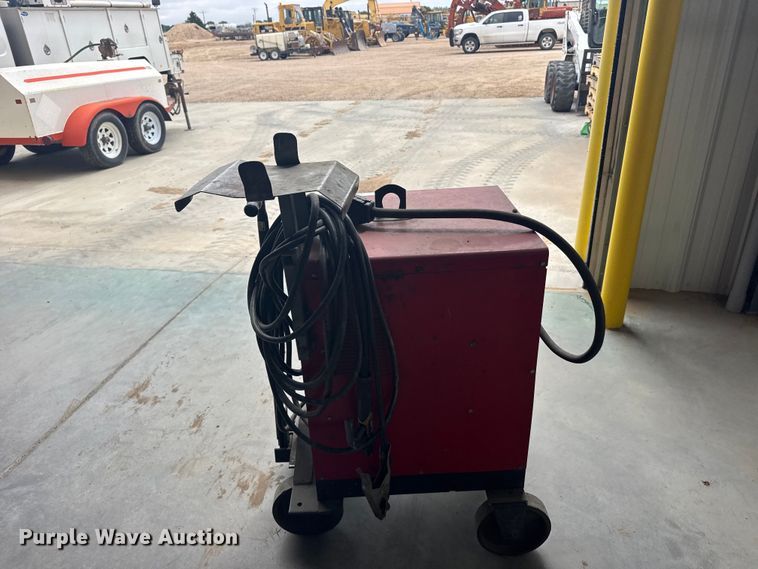 image for item EW4683 Lincoln Ideal arc 250 welder