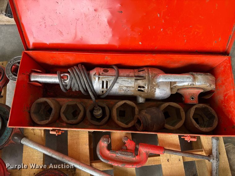 image for item EW4684 Ridgid pipe threader