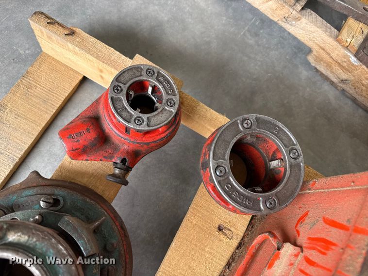 image for item EW4684 Ridgid pipe threader