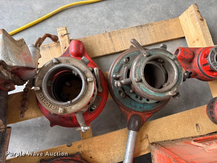 image for item EW4684 Ridgid pipe threader