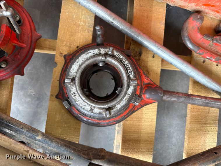 image for item EW4684 Ridgid pipe threader