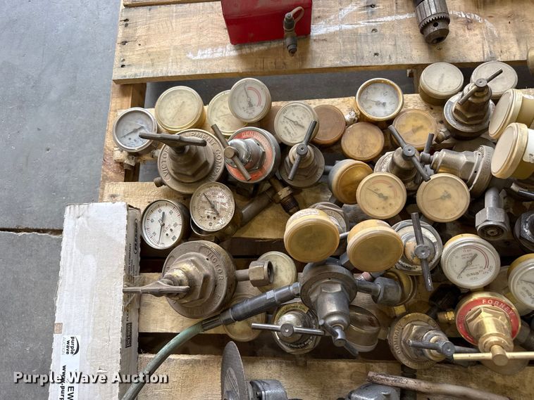 image for item EW4690 Tools