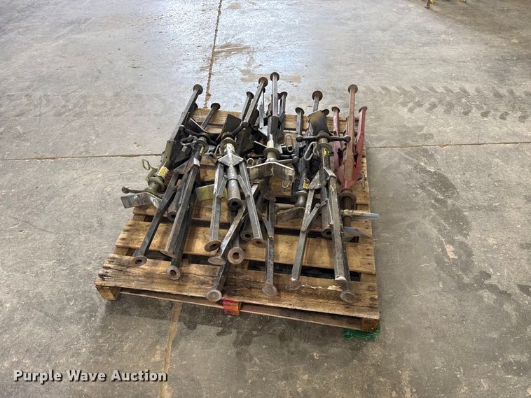 image for item EW4692 Pipe jacks