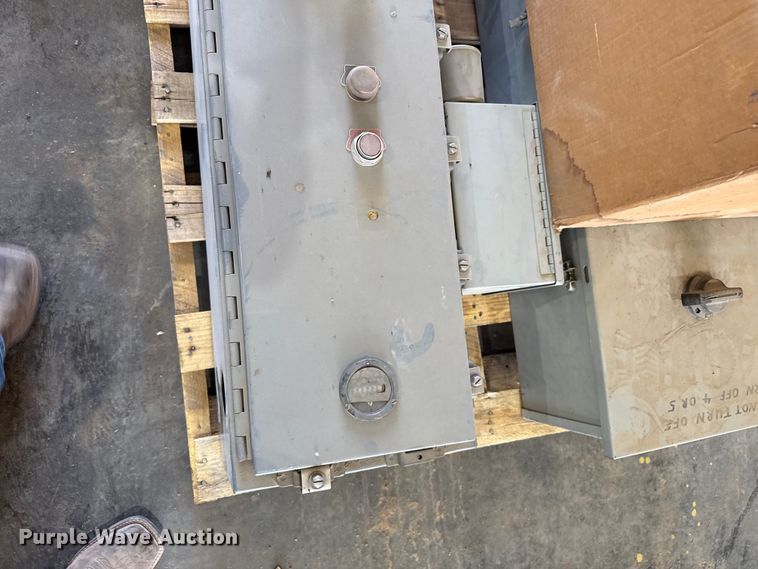 image for item EW4693 Electrical boxs