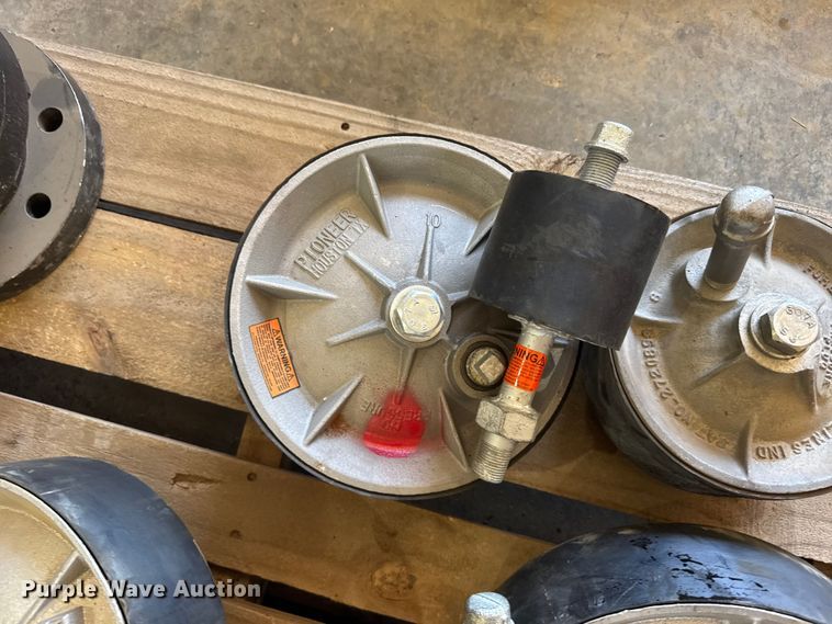 image for item EW4698 Pioneer Pipeline plugs