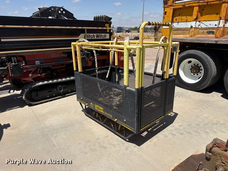 Lifting Technologies  man basket