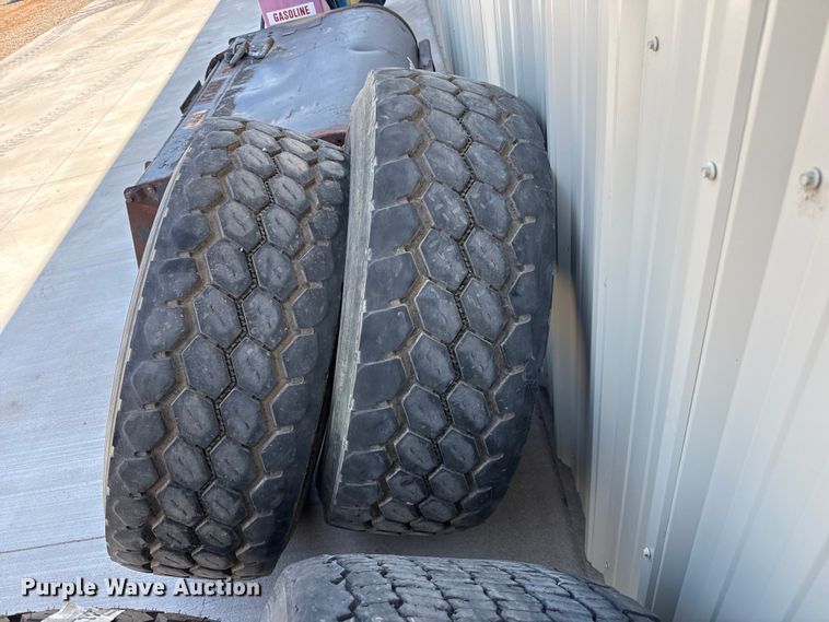 image for item EW4704 (4) tires