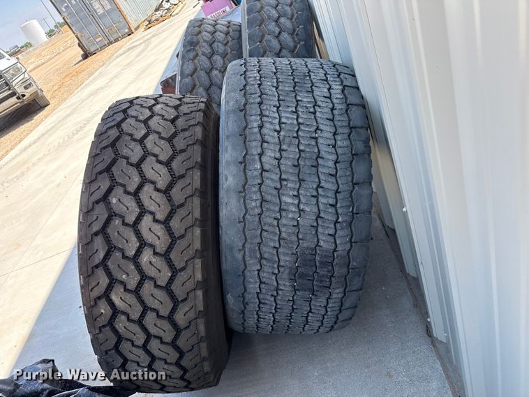 image for item EW4704 (4) tires