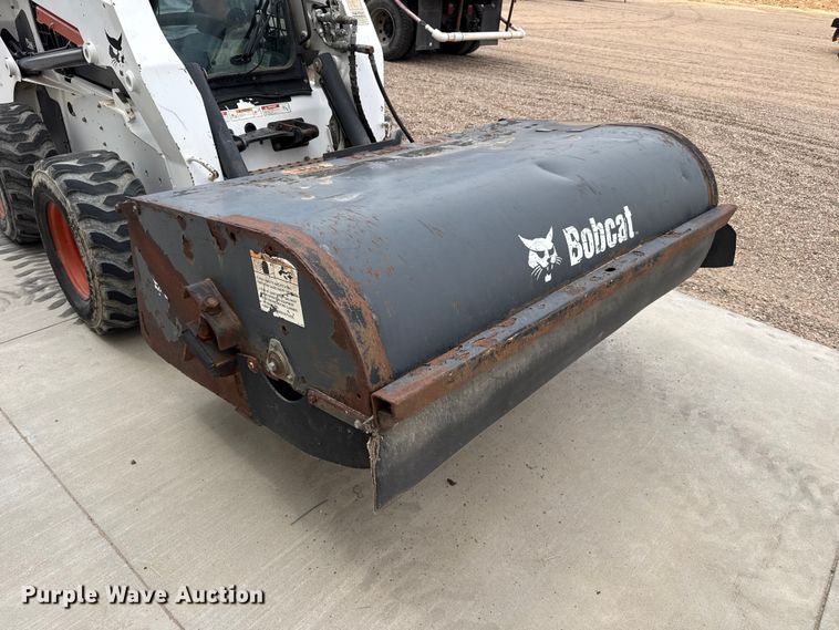 image for item EW4705 2007 Bobcat 72 Sweeper skid steer sweeper