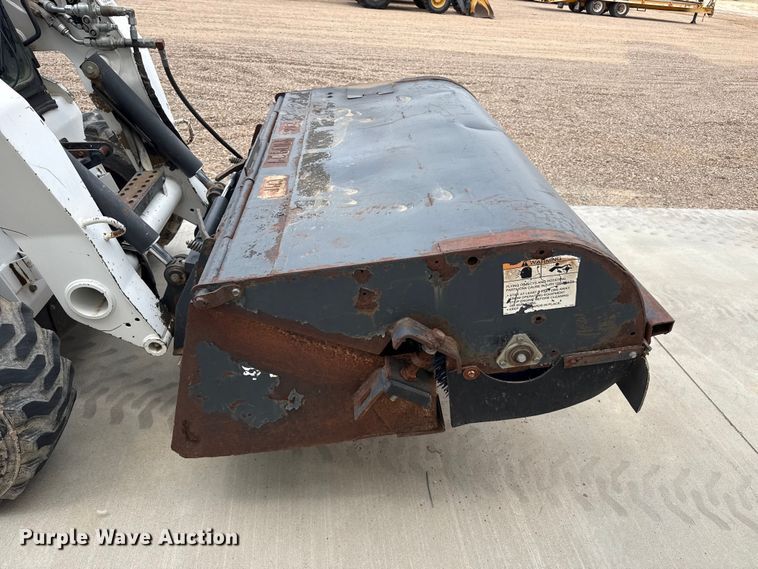 image for item EW4705 2007 Bobcat 72 Sweeper skid steer sweeper